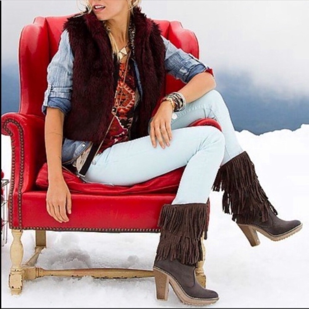 MTNG The Buckle Fringe Boots